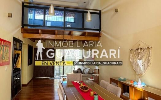 Casa en venta en Posadas de 3 dormitorios con piscina y cochera doble
